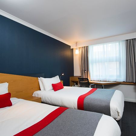 Holiday Inn Express Peterborough By Ihg Extérieur photo
