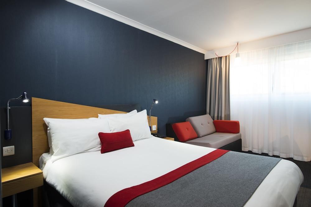Holiday Inn Express Peterborough By Ihg Extérieur photo