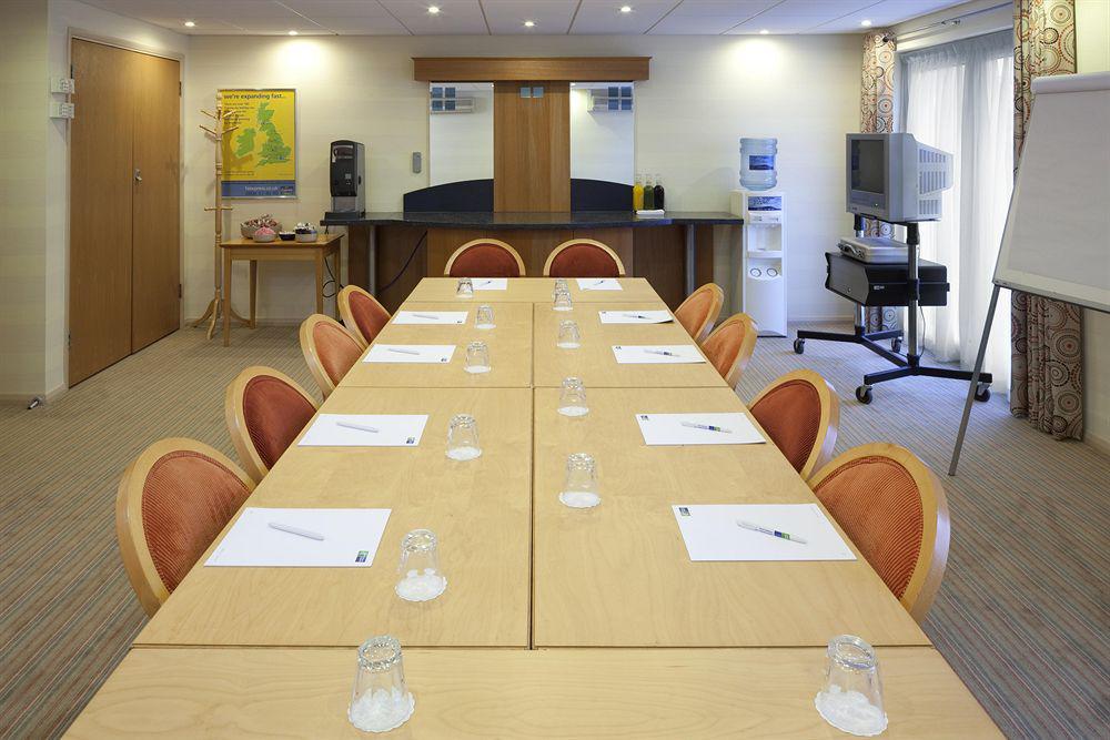 Holiday Inn Express Peterborough By Ihg Facilités photo