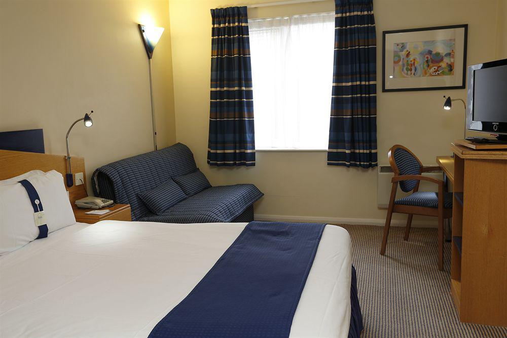 Holiday Inn Express Peterborough By Ihg Extérieur photo