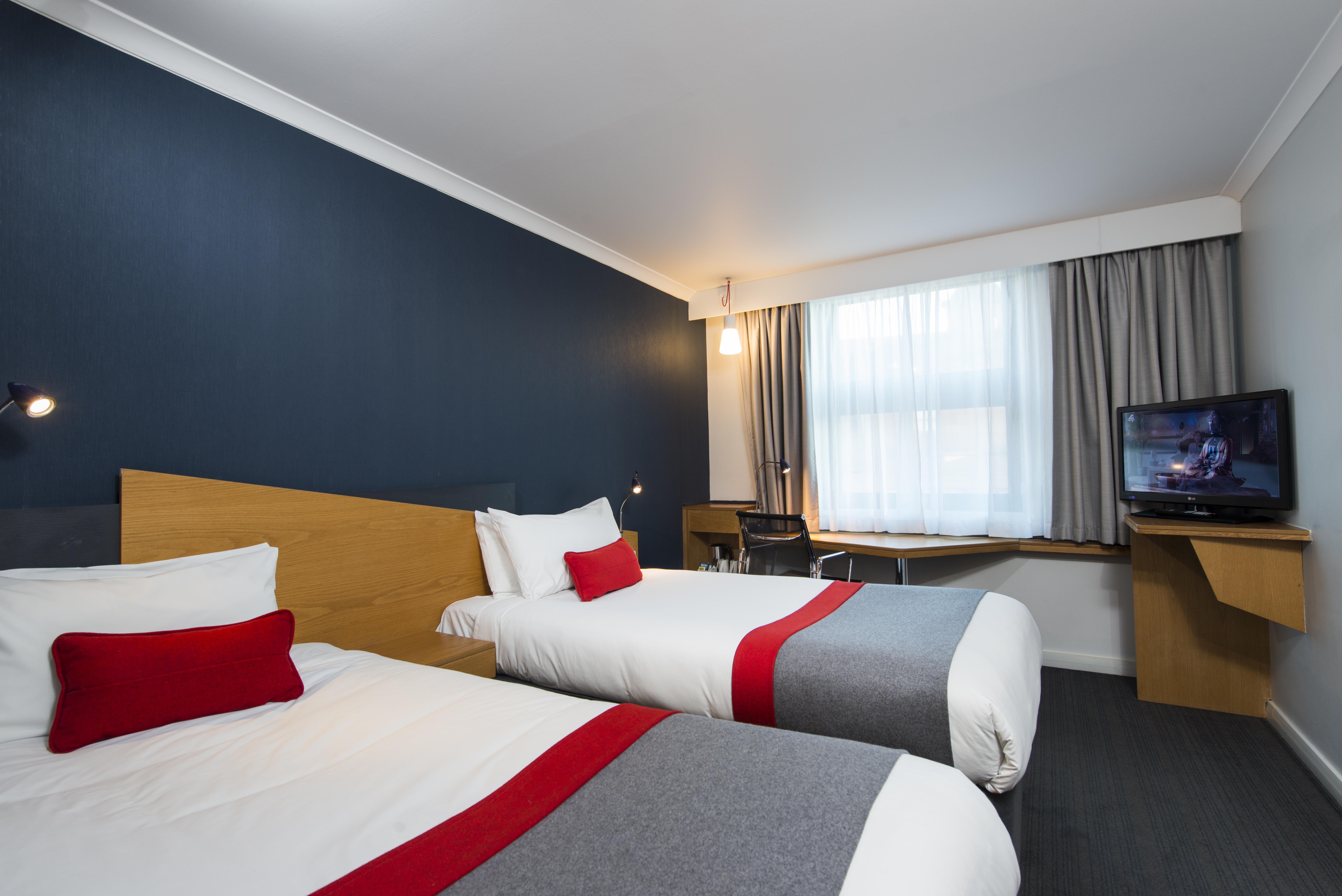 Holiday Inn Express Peterborough By Ihg Extérieur photo
