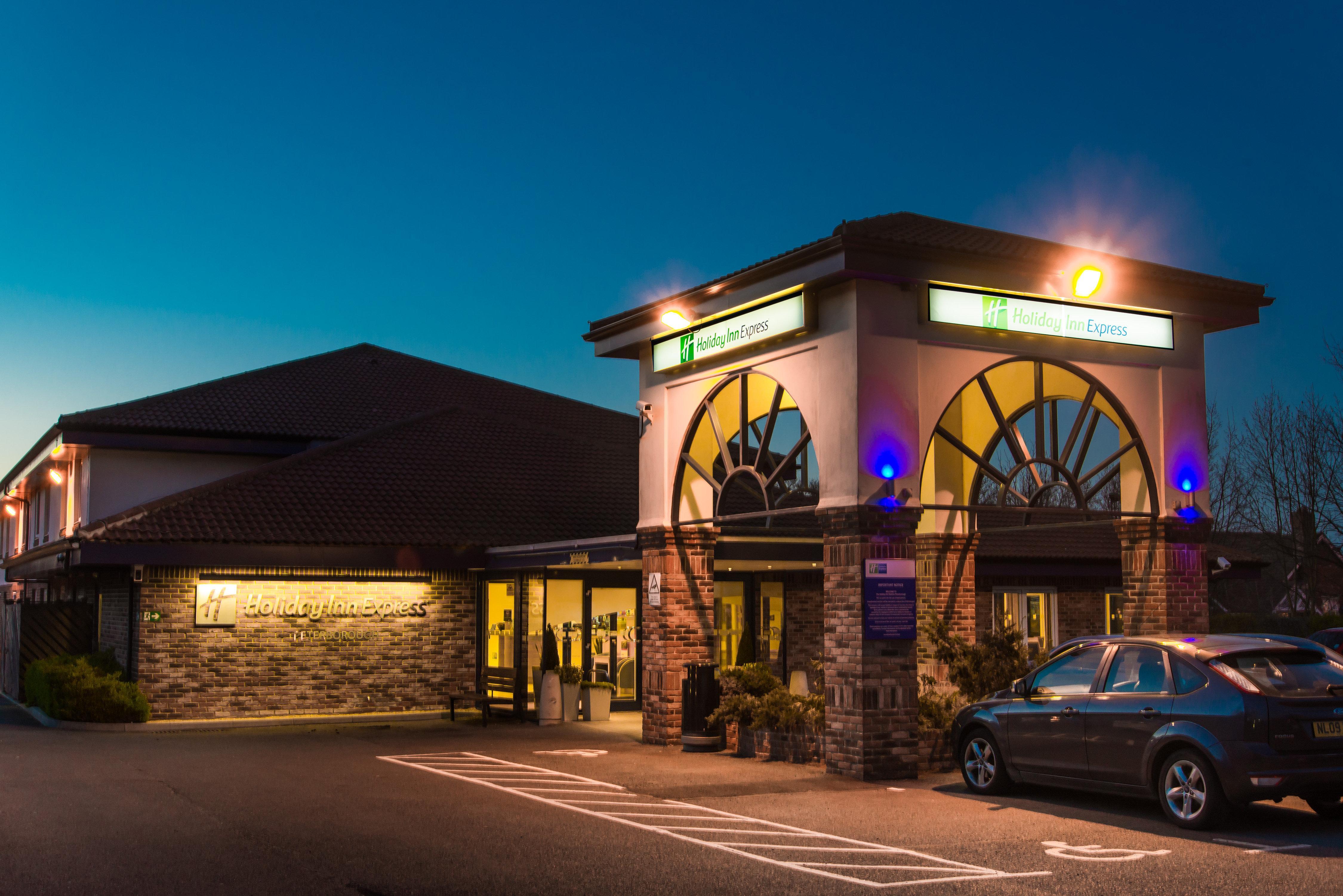 Holiday Inn Express Peterborough By Ihg Extérieur photo