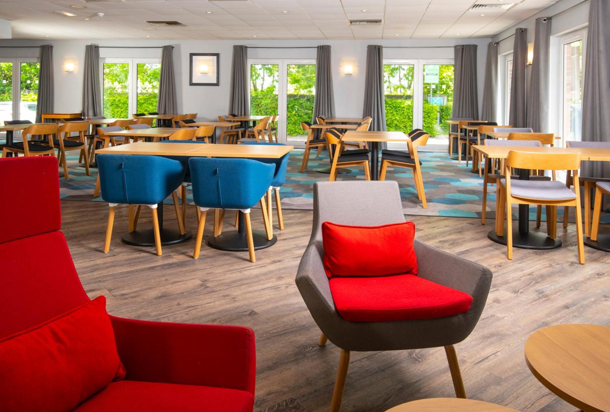 Holiday Inn Express Peterborough By Ihg Extérieur photo