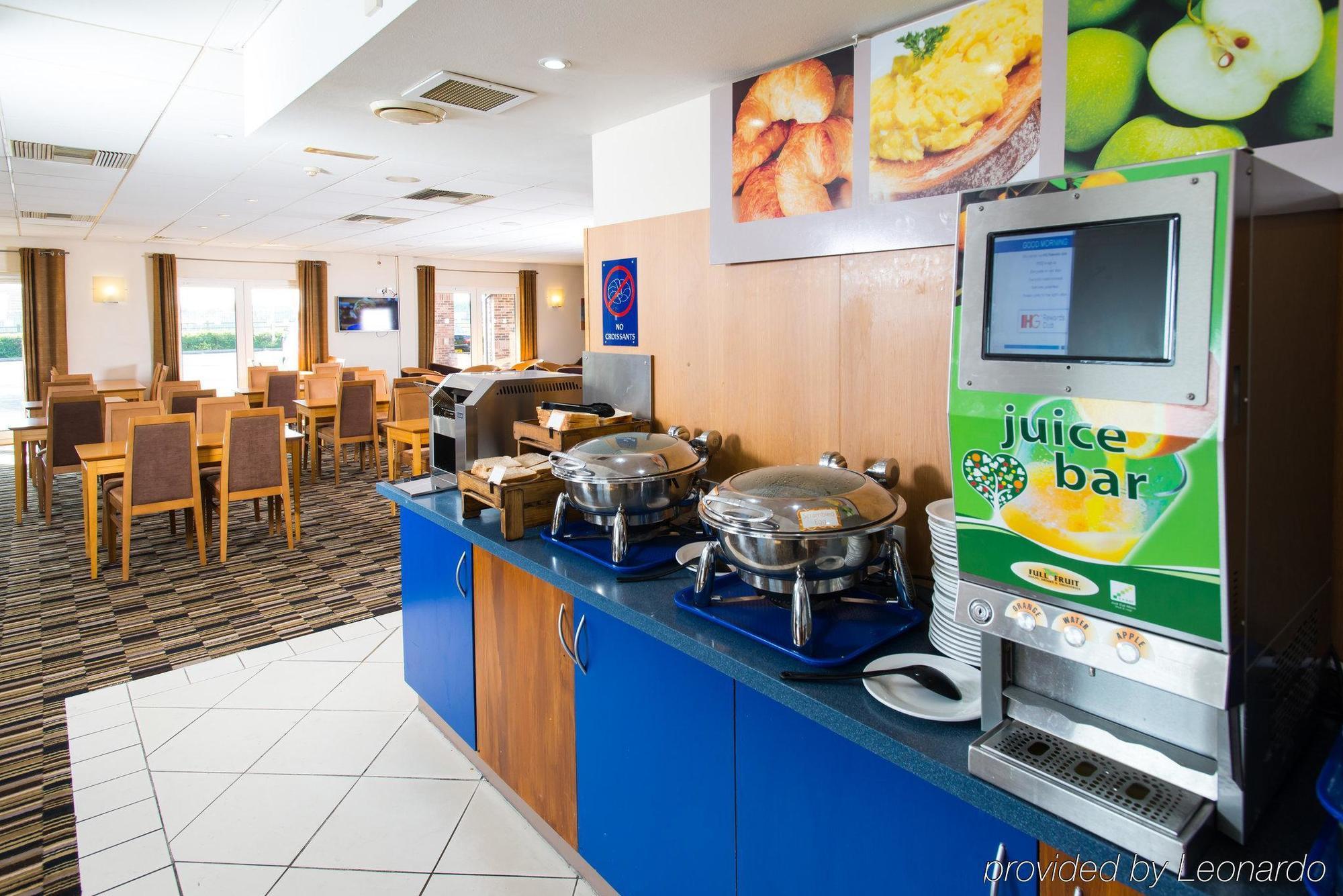 Holiday Inn Express Peterborough By Ihg Extérieur photo