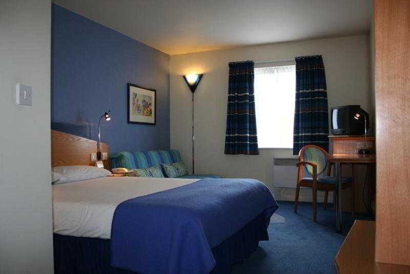 Holiday Inn Express Peterborough By Ihg Extérieur photo