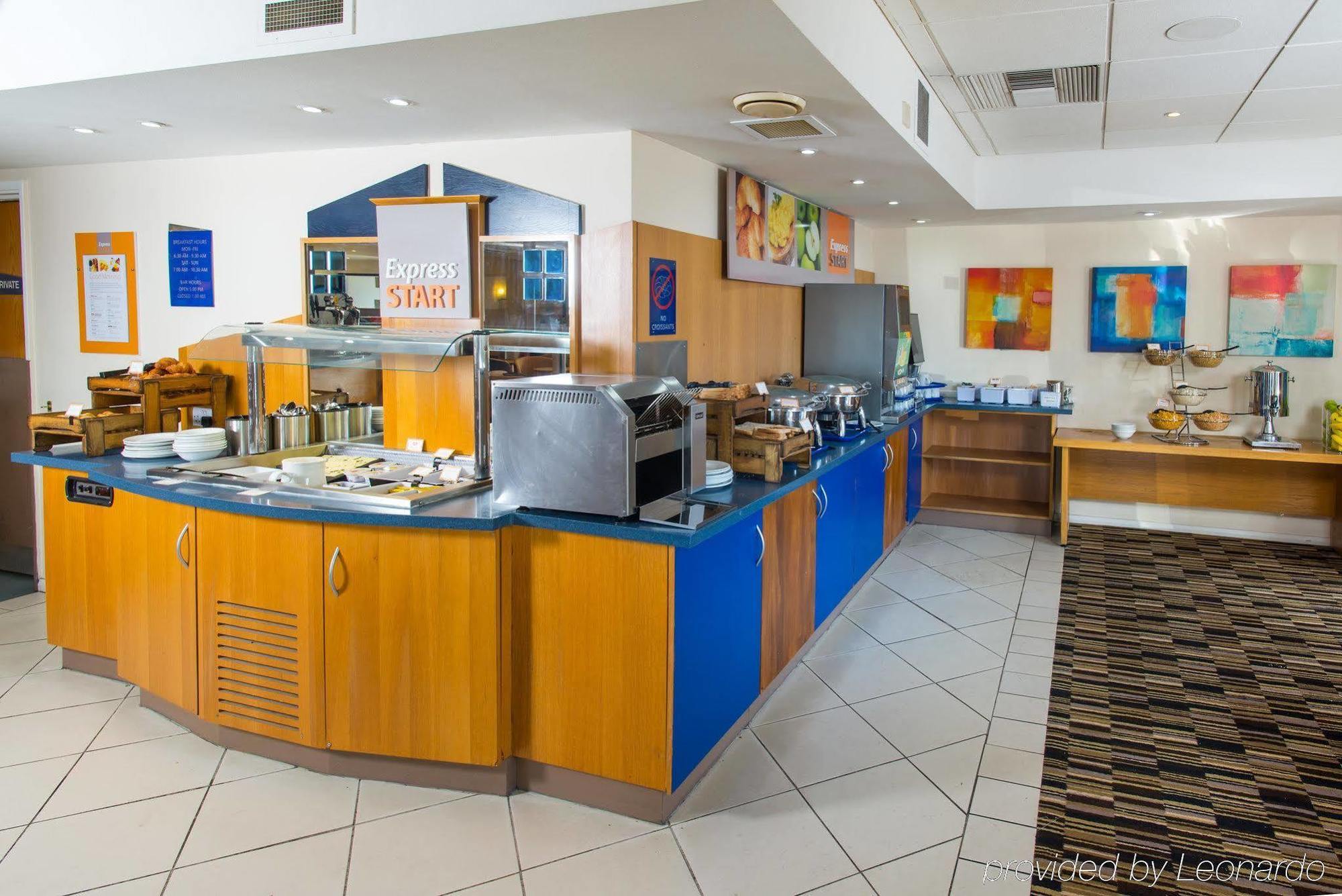 Holiday Inn Express Peterborough By Ihg Extérieur photo